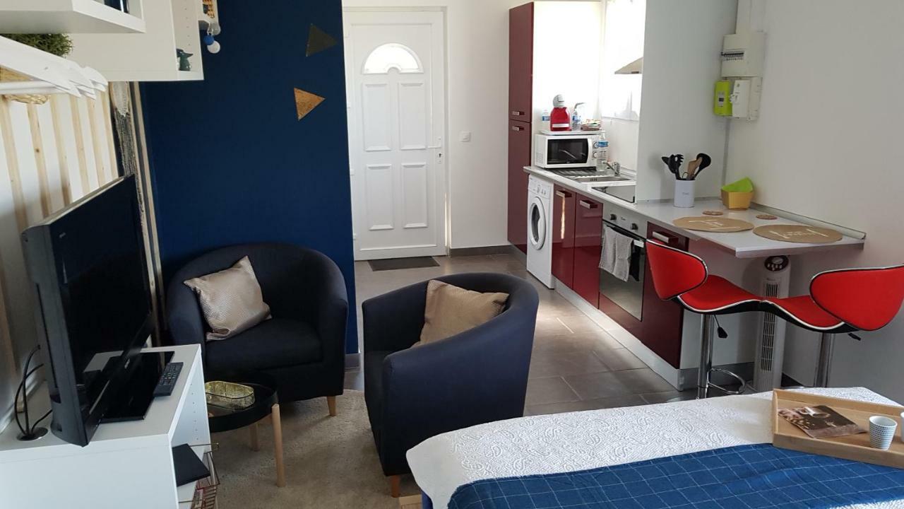 Studio Bleu - Parc Asterix - Mer De Sable - Villepinte - Aeroport Cdg Vemars 外观 照片
